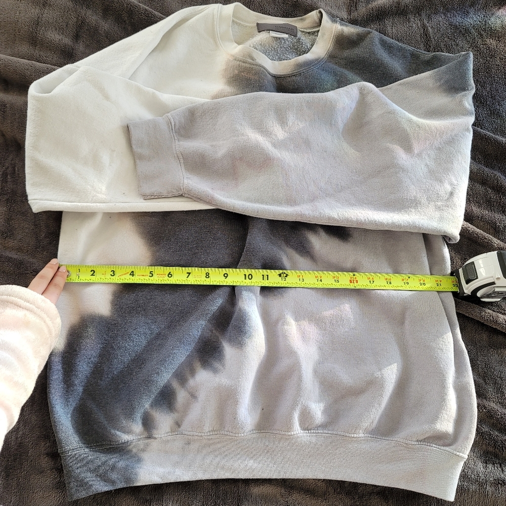 (2 for 50) LF carmar tie dye crew neck sweatshirt - Picture 2 of 5